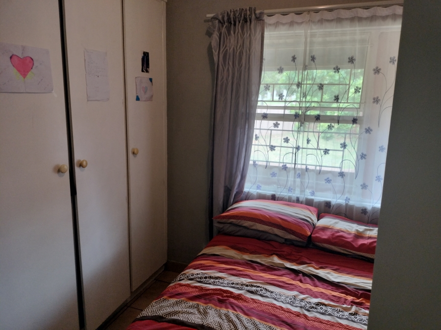 2 Bedroom Property for Sale in Safari Gardens North West